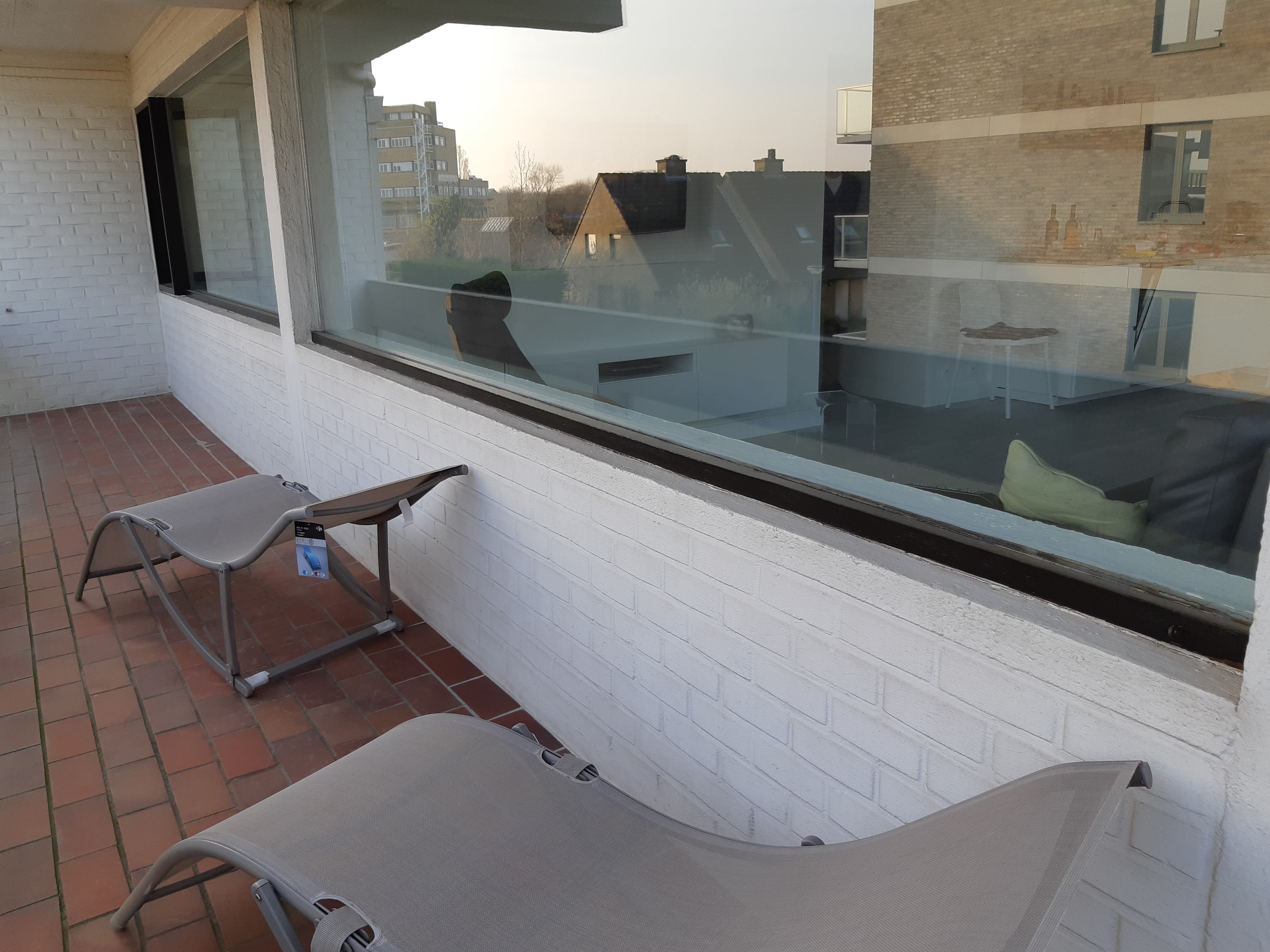 Terras - privé terras met zijdelings zeezicht